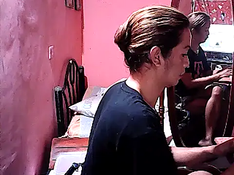 Snapshot of yummy_21xxx chatting on 02.11.25 yummy 21xxx online show from 02.11.25