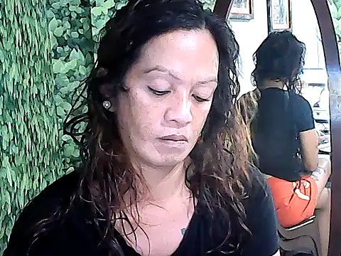 Snapshot of yummy_21xxx chatting on 09.18.25 yummy 21xxx online show from 09.18.25