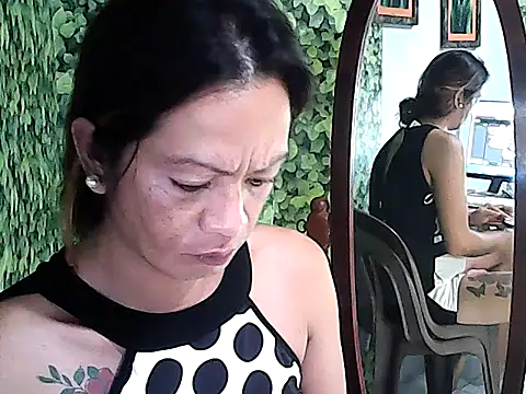 Snapshot of yummy_21xxx chatting on 09.27.25 yummy 21xxx online show from 09.27.25