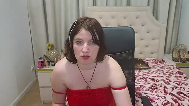 Snapshot of AmazingTori chatting on 06.13.26 AmazingTori online show from 06.13.26