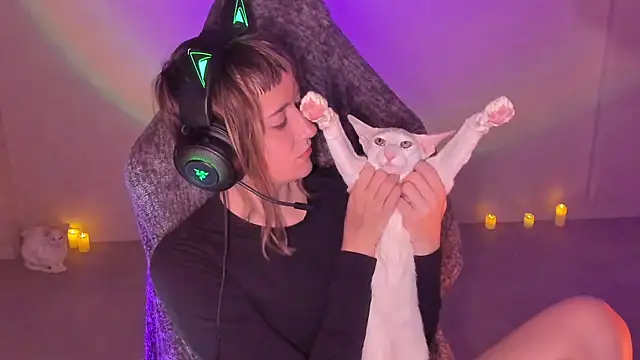 RikkiSanchez online show from 11.12.25