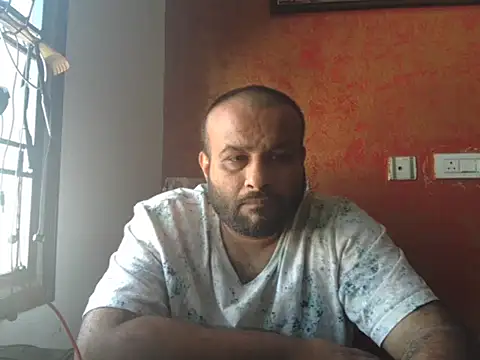 Snapshot of sura11311 chatting on 12.16.25 sura11311 online show from 12.16.25