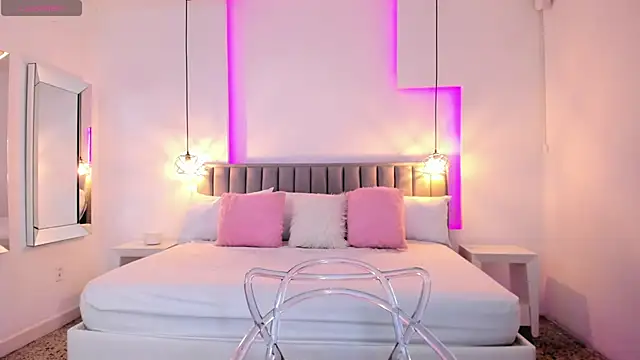 ValeryNova online show from 01.17.25