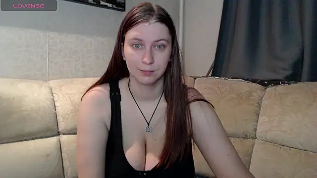 LiyaSilve online show from 10.15.25