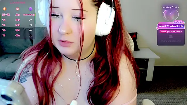 Snapshot of Evie_Pie chatting on 02.20.26 Evie Pie online show from 02.20.26