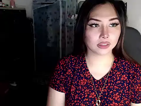 Snapshot of urqueendominant chatting on 09.25.25 urqueendominant online show from 09.25.25