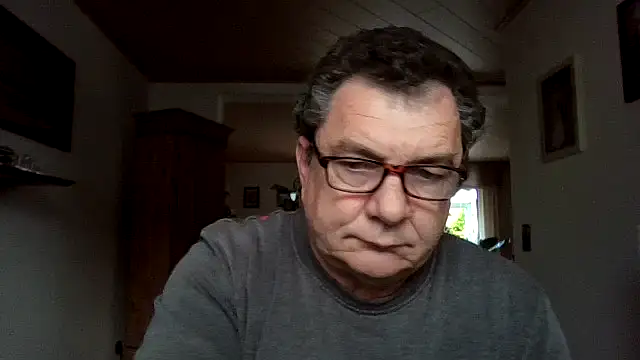 Snapshot of Nobbie444 chatting on 11.17.25 Nobbie444 online show from 11.17.25