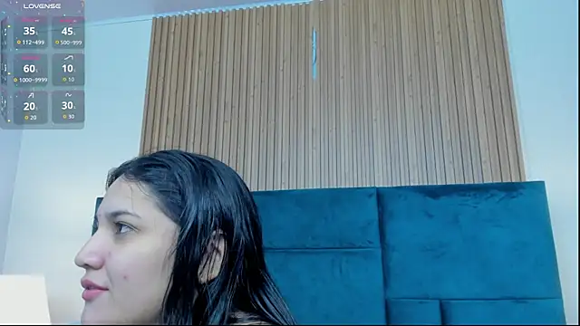 Snapshot of Kareena_chopra chatting on 06.19.26 Kareena chopra online show from 06.19.26