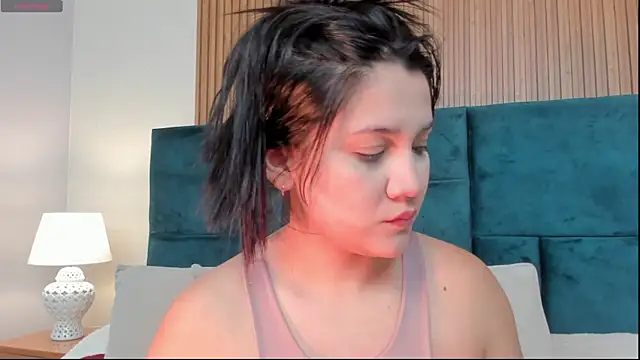 Snapshot of Kareena_chopra chatting on 07.31.26 Kareena chopra online show from 07.31.26