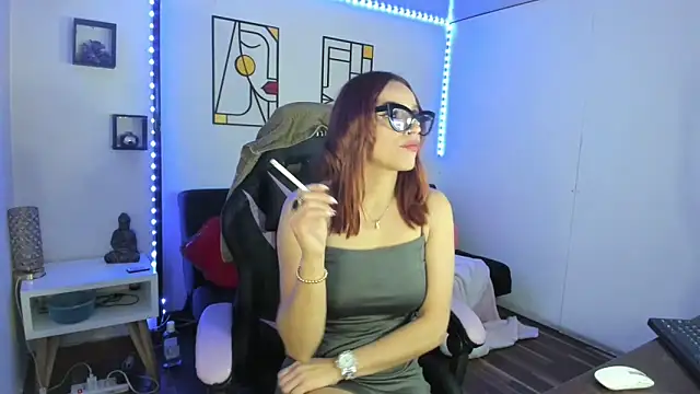 Snapshot of kay_marie chatting on 01.07.25 kay marie online show from 01.07.25