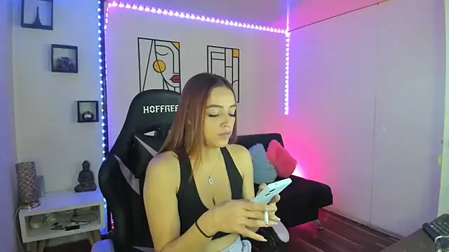 Snapshot of kay_marie chatting on 01.30.25 kay marie online show from 01.30.25