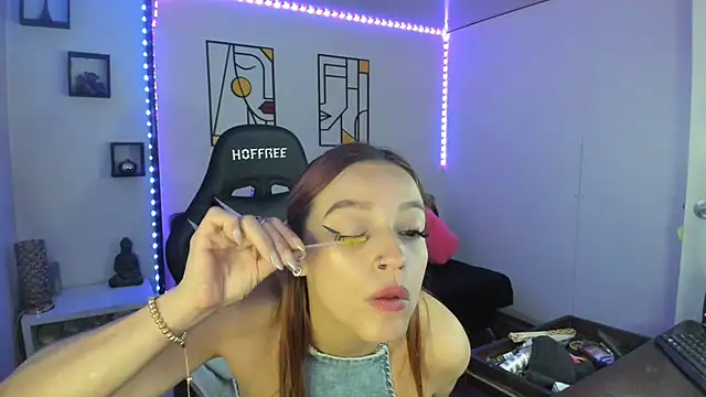 Snapshot of kay_marie chatting on 02.01.25 kay marie online show from 02.01.25