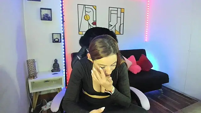 Snapshot of kay_marie chatting on 02.26.25 kay marie online show from 02.26.25