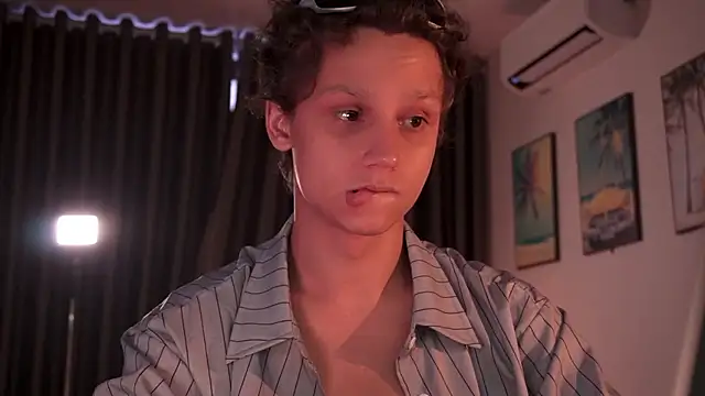 Snapshot of Nicky_neal chatting on 03.29.26 Nicky neal online show from 03.29.26