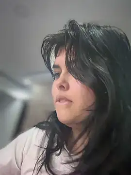 Alyaa s online show from 10.27.25