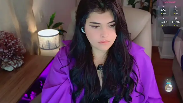 Snapshot of Alyaa_s chatting on 06.10.26 Alyaa s online show from 06.10.26