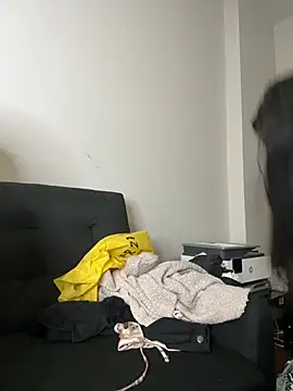 Snapshot of TilaTotti chatting on 03.07.25 TilaTotti online show from 03.07.25