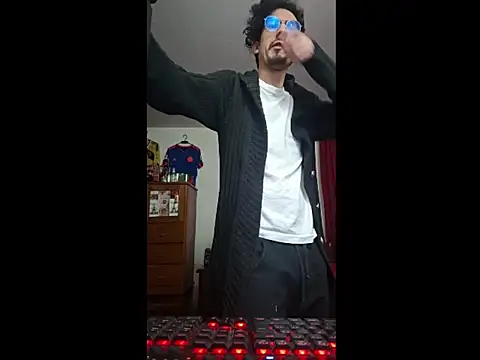 Snapshot of ALBEIROFOOTBALL1992 chatting on 03.15.26 ALBEIROFOOTBALL1992 online show from 03.15.26