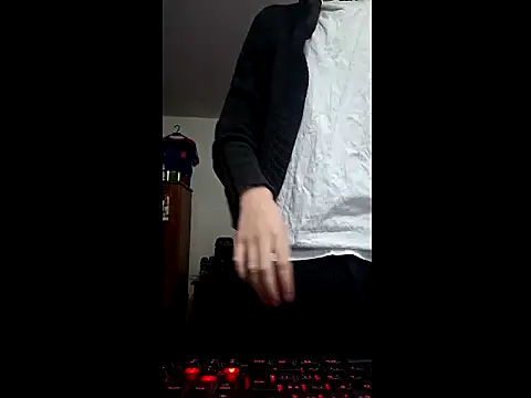 Snapshot of ALBEIROFOOTBALL1992 chatting on 03.16.26 ALBEIROFOOTBALL1992 online show from 03.16.26