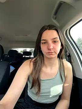 DoriDeluxe66 online show from 11.20.25