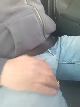 Snapshot of 74bob chatting on 02.04.25 74bob online show from 02.04.25