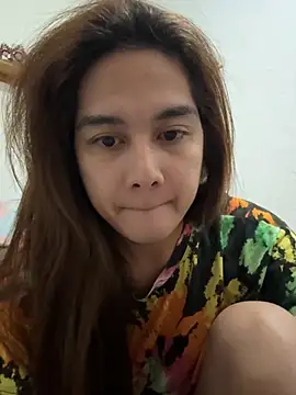 Snapshot of MarieLoveGlamorous chatting on 10.20.25 MarieLoveGlamorous online show from 10.20.25