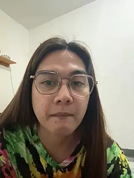 MarieLoveGlamorous online show from 03.12.26