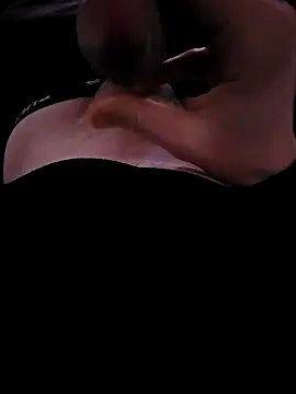 Snapshot of GrosseMinniHulk chatting on 01.19.25 GrosseMinniHulk online show from 01.19.25