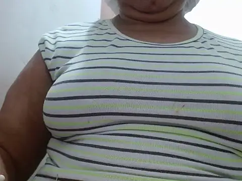 megganplayx online show from 10.04.25