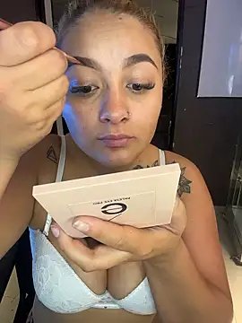 Snapshot of Emiily_W chatting on 01.11.26 Emiily W online show from 01.11.26