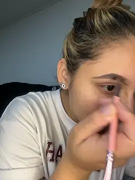 Snapshot of Emiily_W chatting on 03.16.26 Emiily W online show from 03.16.26