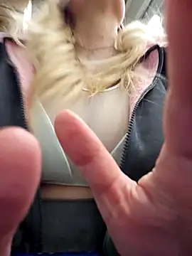 Snapshot of Bondgirl_013 chatting on 12.05.25 Bondgirl 013 online show from 12.05.25