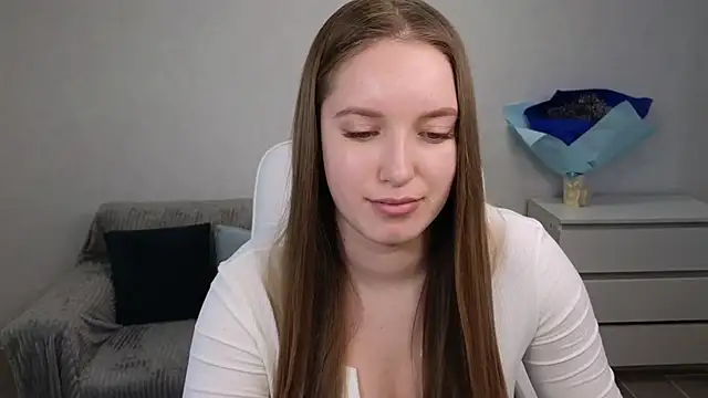EvaMaddison online show from 01.17.25
