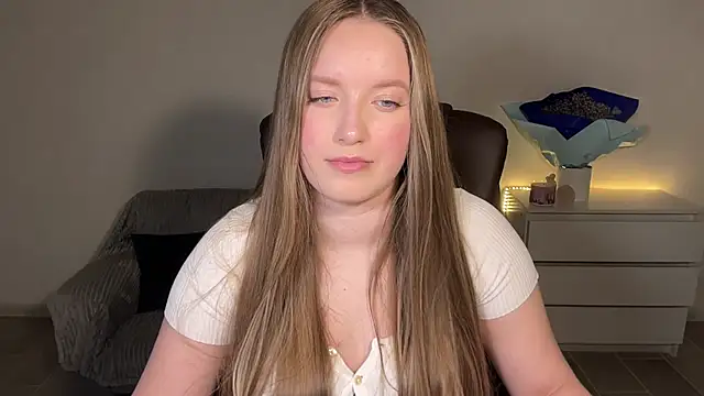 EvaMaddison online show from 04.25.26