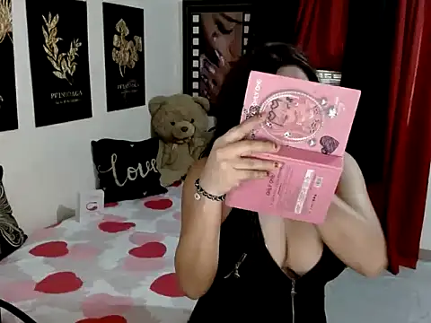 UrhotGoddess online show from 07.23.26
