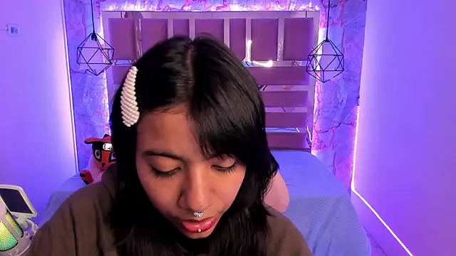 Nami usagi online show from 12.06.24