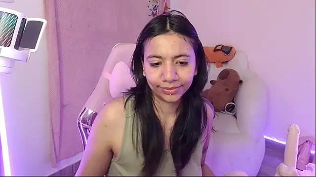 Nami usagi online show from 10.15.25