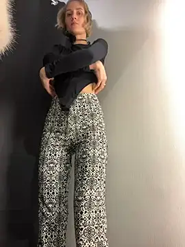 Snapshot of Feral_berry_8133 chatting on 12.09.24 Feral berry 8133 online show from 12.09.24