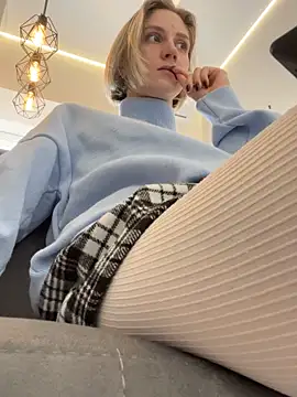 Snapshot of Feral_berry_8133 chatting on 01.15.25 Feral berry 8133 online show from 01.15.25