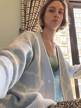 Snapshot of Feral_berry_8133 chatting on 02.03.25 Feral berry 8133 online show from 02.03.25