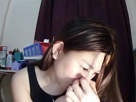 Snapshot of Mia_2022 chatting on 12.29.24 Mia 2022 online show from 12.29.24