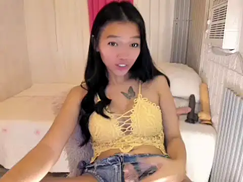  caroline69 online show from 01.05.25