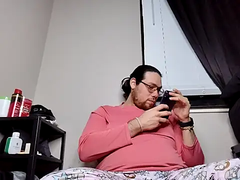 Snapshot of lucasgalacticman chatting on 01.12.25 lucasgalacticman online show from 01.12.25