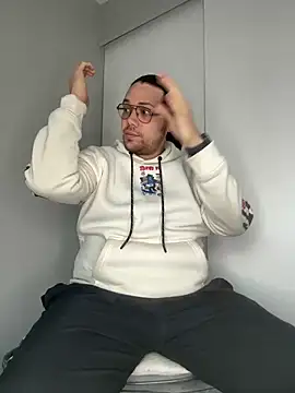 Snapshot of lucasgalacticman chatting on 03.12.25 lucasgalacticman online show from 03.12.25