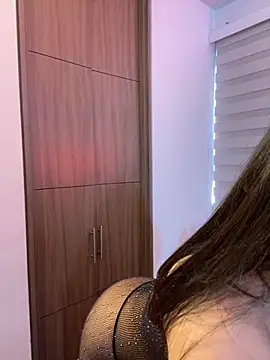 KateLatorre online show from 11.13.25