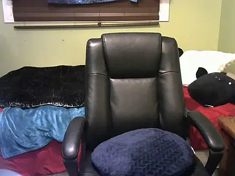 Snapshot of Mistimoon chatting on 09.15.25 Mistimoon online show from 09.15.25