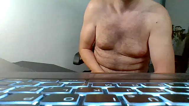 Snapshot of Horney_boy86 chatting on 09.13.25 Horney boy86 online show from 09.13.25