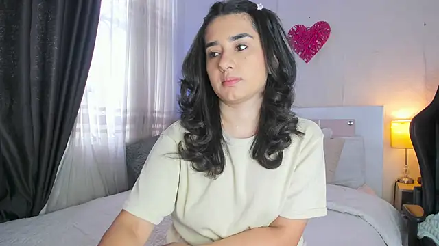 Snapshot of annadu011 chatting on 03.14.25 annadu011 online show from 03.14.25