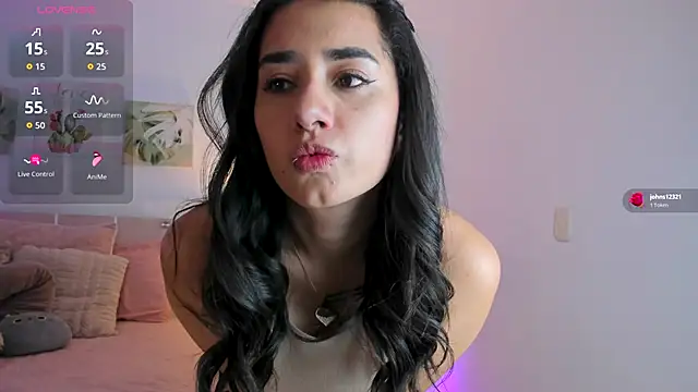 Snapshot of annadu011 chatting on 11.22.25 annadu011 online show from 11.22.25