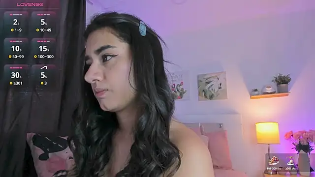 Snapshot of annadu011 chatting on 11.25.25 annadu011 online show from 11.25.25